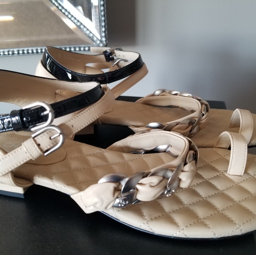 CHANEL LAMBSKIN SANDALS/ THONGS